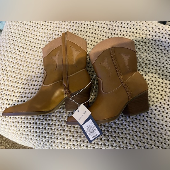Brown Western booties from target - Picture 2 of 2